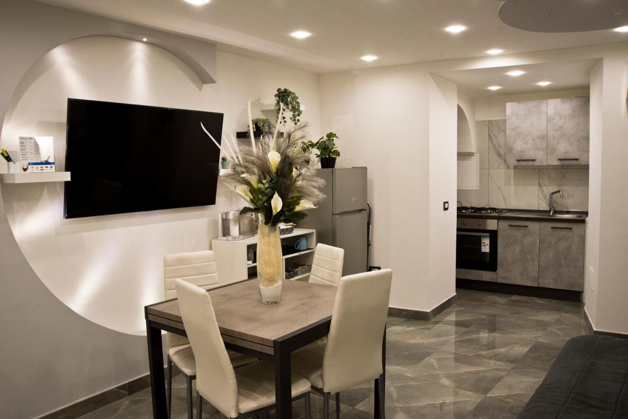 Suite Napoli Sotterranea Con Jacuzzi Exterior foto