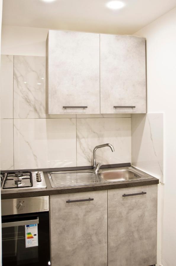 Suite Napoli Sotterranea Con Jacuzzi Exterior foto