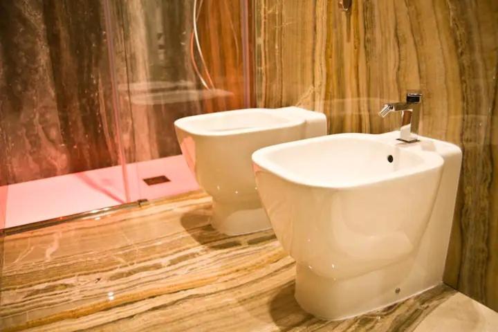Suite Napoli Sotterranea Con Jacuzzi Exterior foto